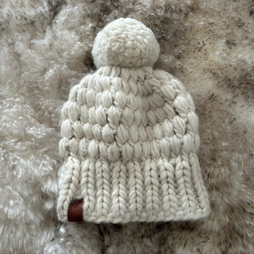 Kids bobble beanie